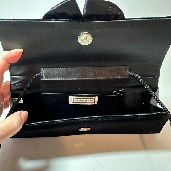 La Regale Black Velvet Evening Shoulder Bag Satin Bow Christmas Holiday Party - Picture 5 of 9